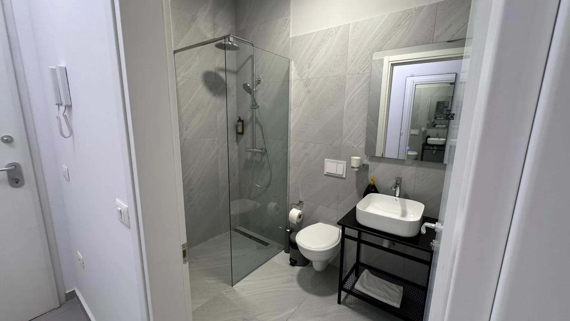 Krist Room Dhërmi 0*,  Albanie