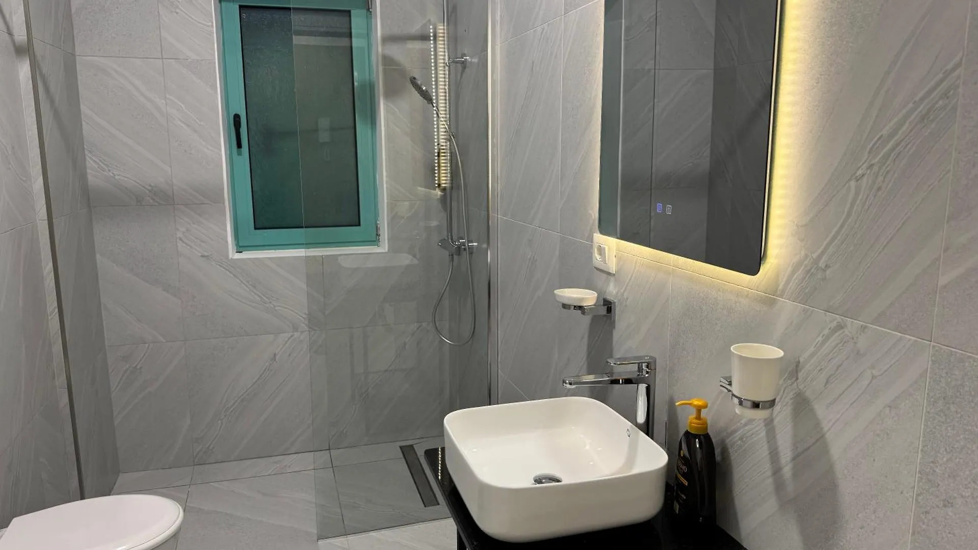 Krist Room Dhërmi