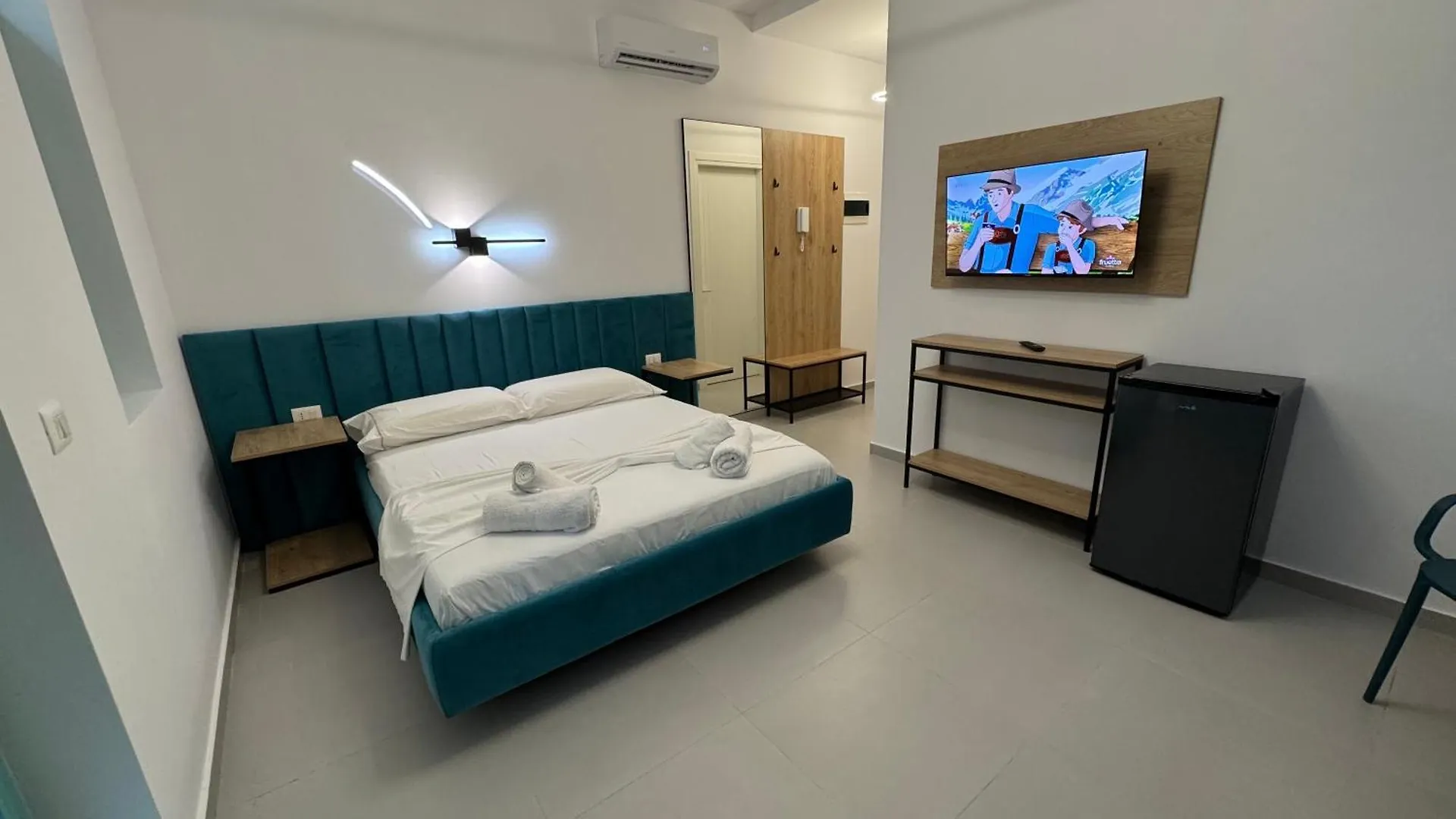 Krist Room Dhërmi
